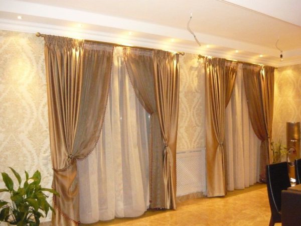 шторы в зал в современном стиле