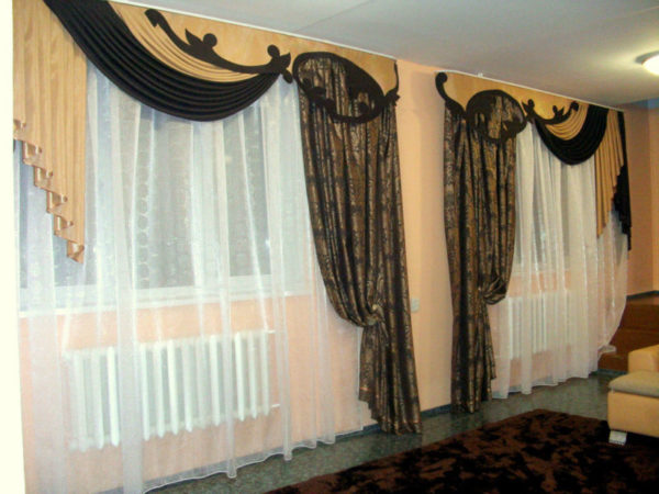 современные шторы в зал фото