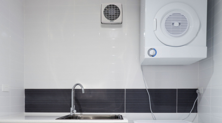 Вытяжка для ванной: расчет оптимальной мощности и советы по выбору сечения системы